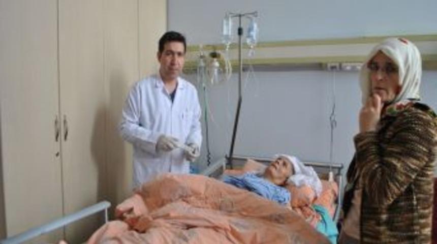 Hakkarililer, Endoskopi Ile Tedavi G&ouml;rmenin Sevincini Yaşıyor