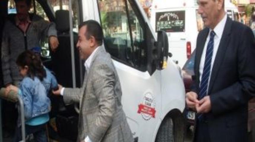 Turgutlu'da Engelli Aracı Hizmete Devam Ediyor