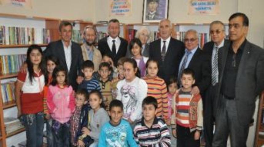 S&uuml;leymanlı K&ouml;y&uuml;ne 5 Bin Kitaplık "atat&uuml;rk &Ccedil;ocukları" K&uuml;t&uuml;phanesi Kuruldu