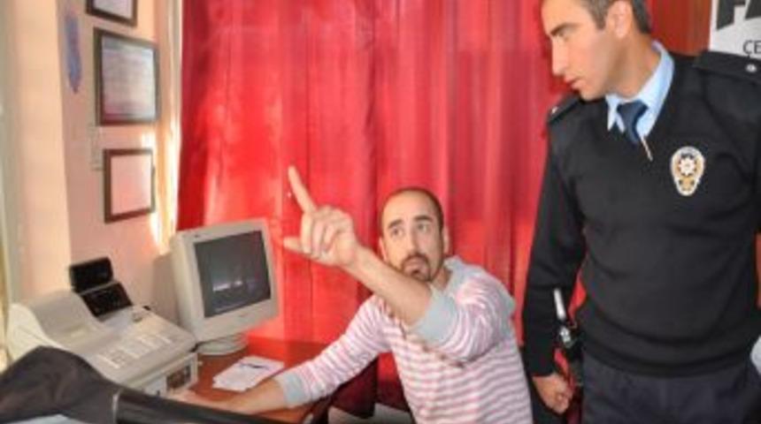 Alanya&rsquo;da Internet Kafeler Denetlendi, 3 Kişi G&ouml;zaltına Alındı