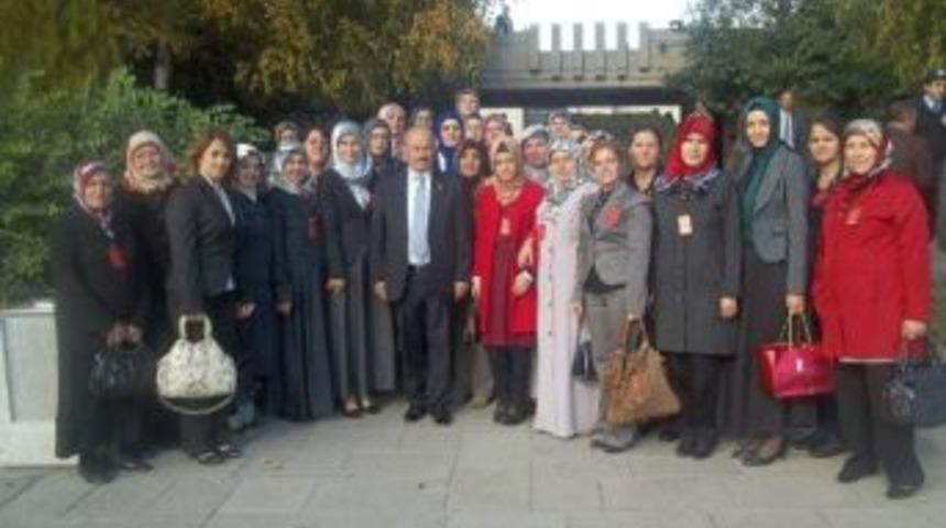 Ak Partili Kadınlardan Kahveci&rsquo;ye Ziyaret