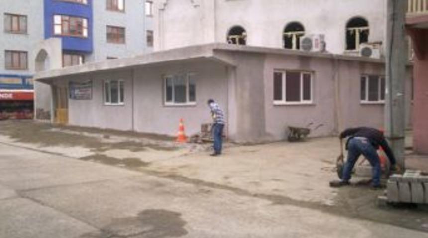 Saltukova&rsquo;da Yeni Yapılan Camiye &Ccedil;evre D&uuml;zenlemesi