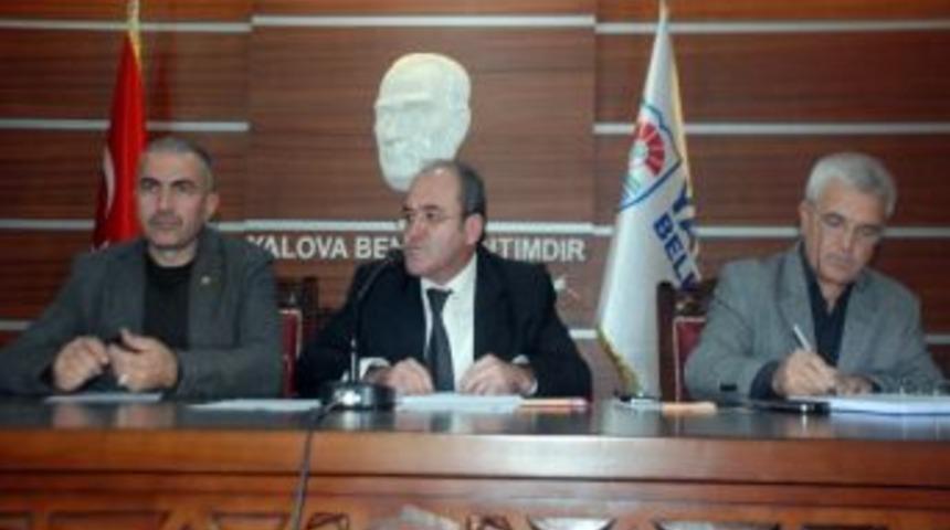 Yalova'da Minib&uuml;s&ccedil;&uuml;lerle Servis&ccedil;ilerin Arası A&ccedil;ıldı