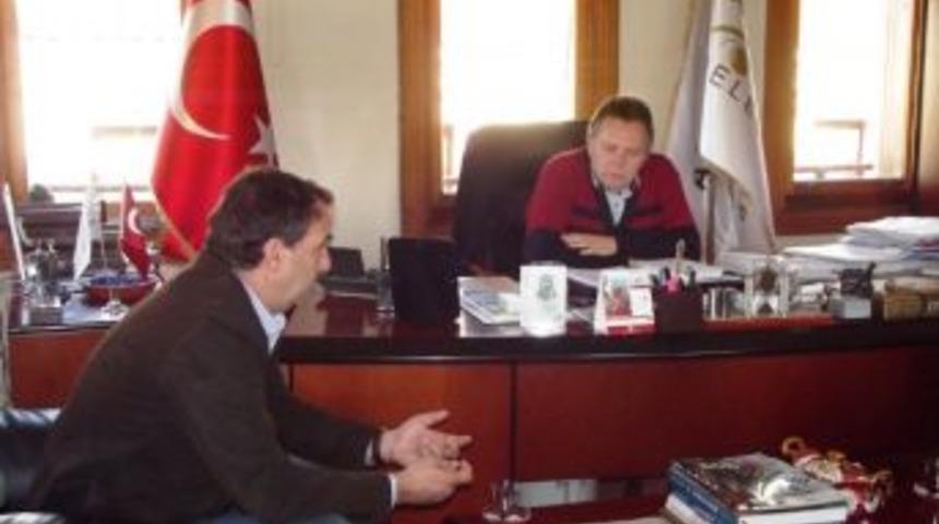 Başkan T&uuml;rk&ouml;zen&rsquo;e Yerel Sanayici Desteği