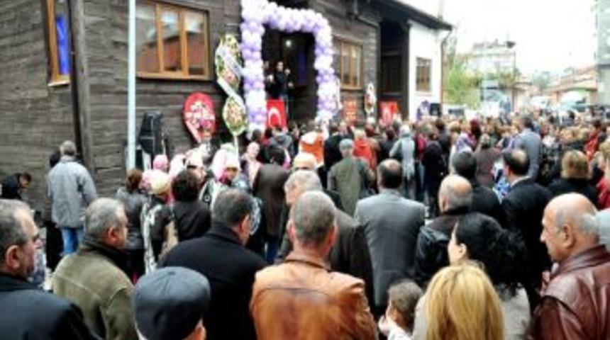 İlhan Koman K&uuml;lt&uuml;r Evi Ve Kadın Merkezi A&ccedil;ıldı