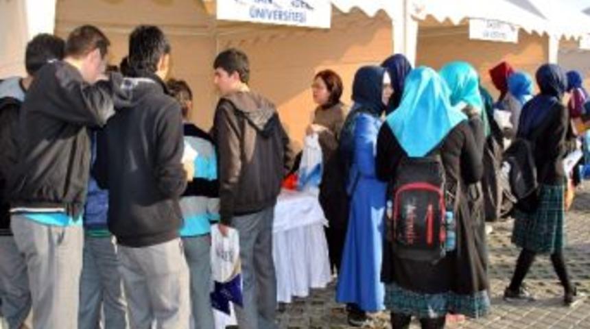 Tanıtım Ve Kariyer G&uuml;nlerine Ad&uuml; Damgası