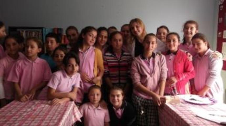 K&ouml;y Okulu Kitap Desteği Bekliyor