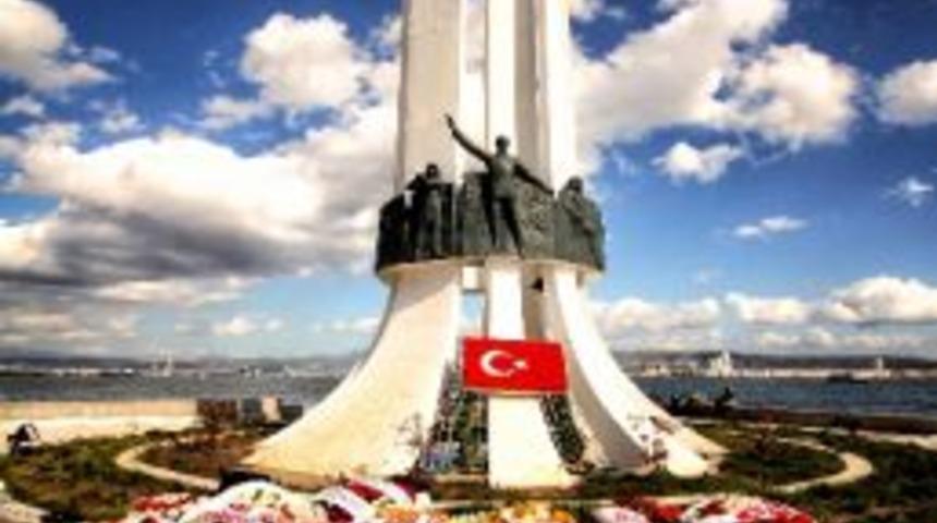 Karşıyaka Şenlikleri'nin En G&uuml;zel Kareleri Belli Oldu