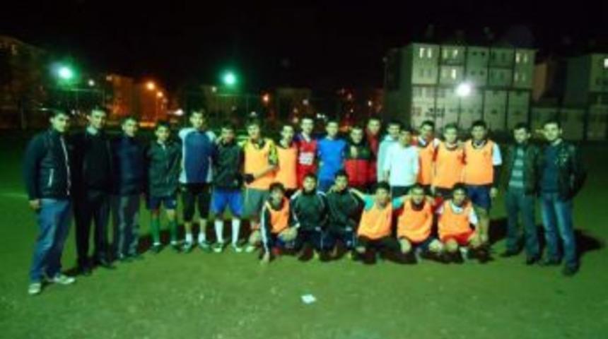 G&uuml;neşspor U 17, Lig Hazırlıklarına Başladı