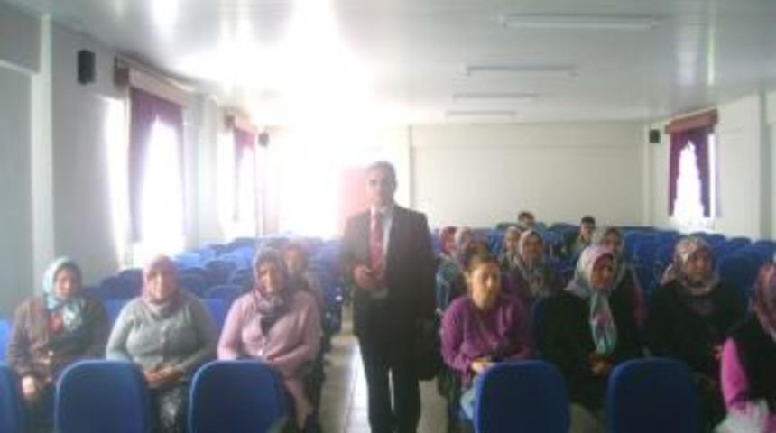 Kula'da Veli Eğitim Serminerleri Bu Yıl Da Devam Ediyor