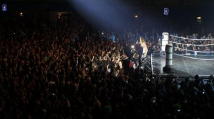 Jennifer Lopez, Hayranlarını Coşturdu