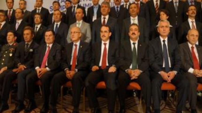 Adalet Bakanı Ergin: Etik &Uuml;zerindeki Her Tartışma Yargıya G&uuml;veni Zedeler