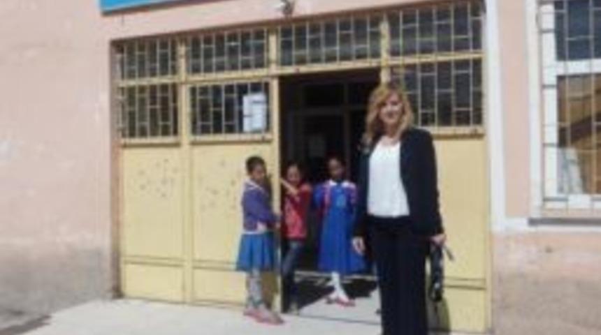 Bolulu &Ouml;ğretmen Muş&rsquo;taki &Ouml;ğrencileri İ&ccedil;in Yardım İstedi