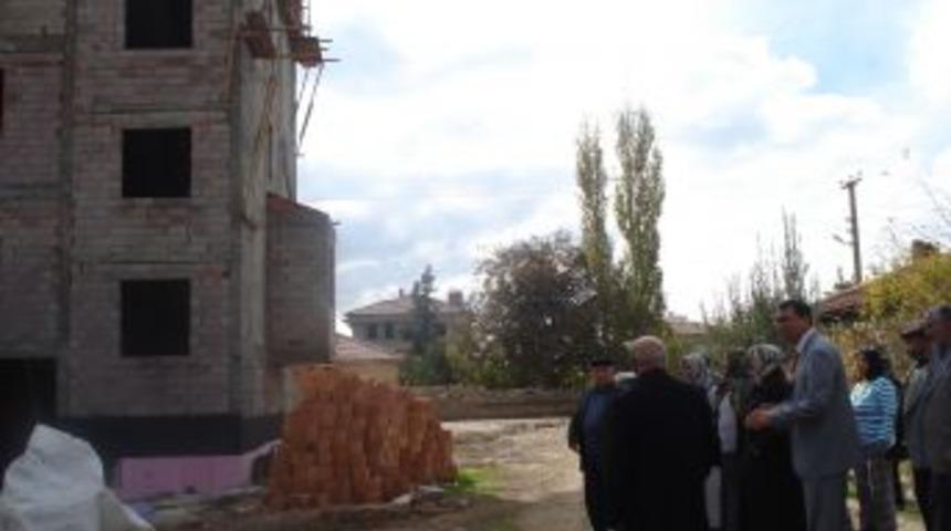 Belediye Başkanı Hakverdi Altuğ'dan Canlı Sunum