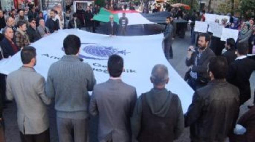 K&uuml;tahya'da İsrail'in Gazze Saldırısı Protesto Edildi