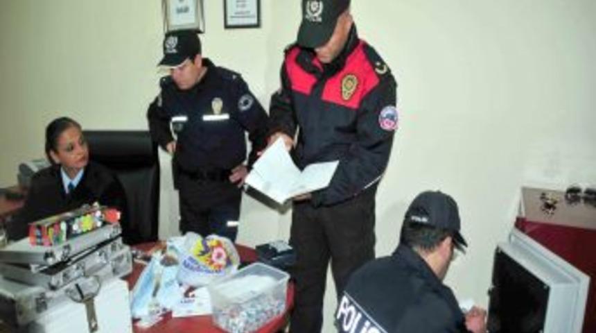 Okulun Karşısındaki Evi Kumarhane Haline Getirmişler