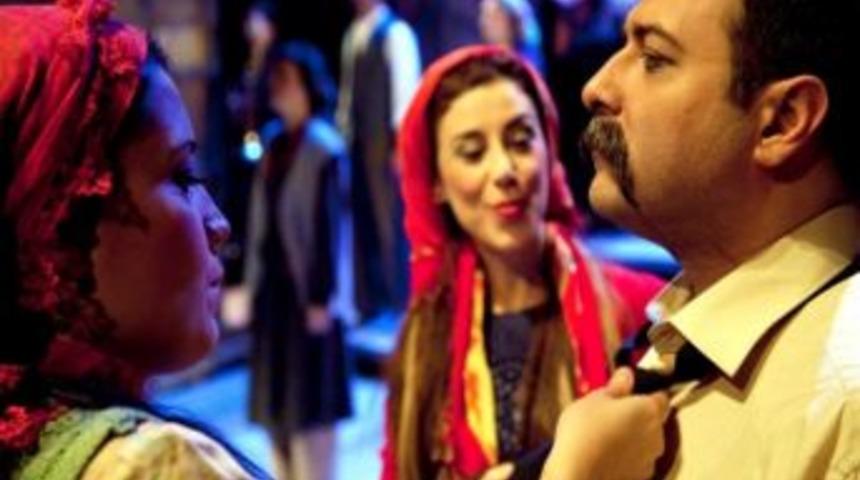 Adt 4 Oyunla Sahnede