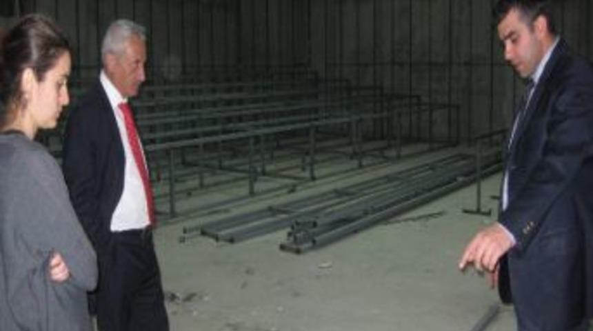 Başkan Karayol Konferans Salonu İnşaatında İncelemelerde Bulundu