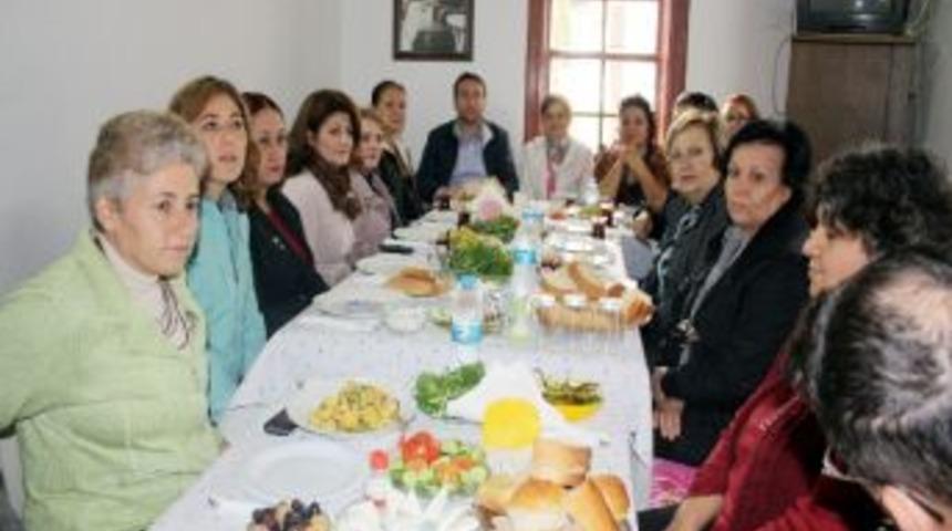 Zihinsel Engelliler Sorunlarını Anlattı