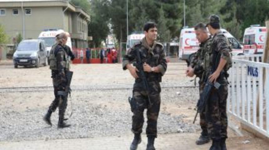Mehmet&ccedil;ik, Hudutta Bombalara Rağmen N&ouml;betine Devam Ediyor