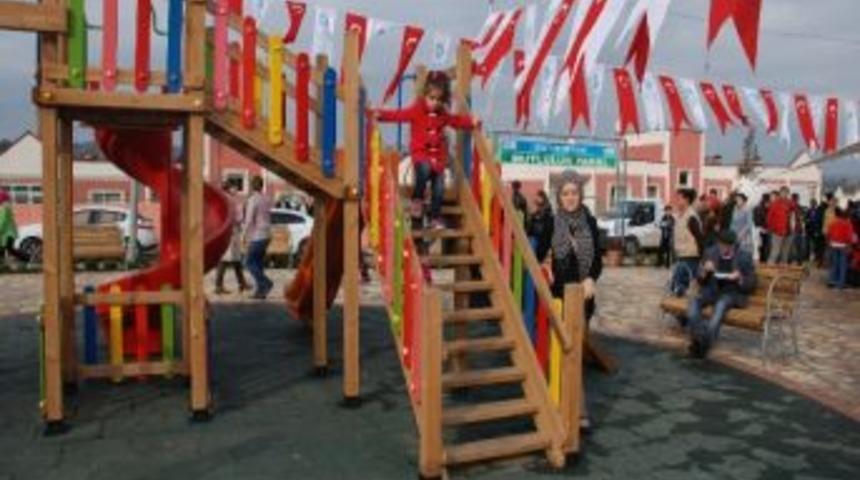 İzmit&rsquo;in 113. Parkı Turgut&rsquo;ta A&ccedil;ıldı