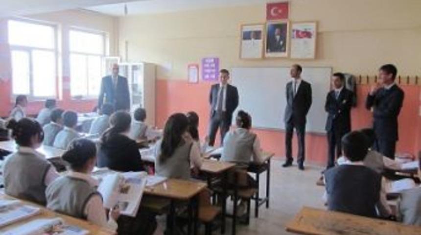 Kulp Kaymakamı Maraşlı Okulları Gezdi