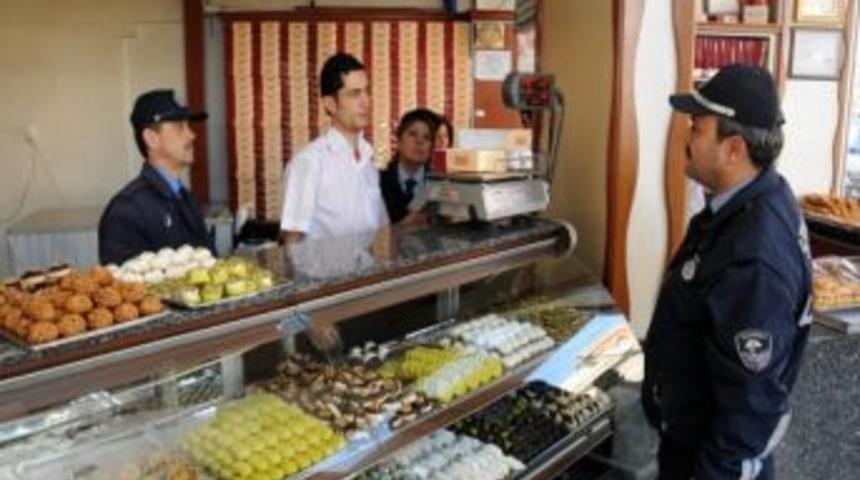 10 Ayda 37 Bin İşyeri Denetleyen Şehitkamil Zabıtası 43,6 Bin Tl Ceza Kesti