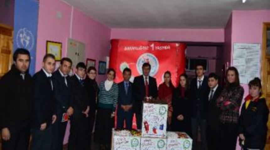 Gen&ccedil;lik Merkezlerinden &Ouml;rnek Davranış
