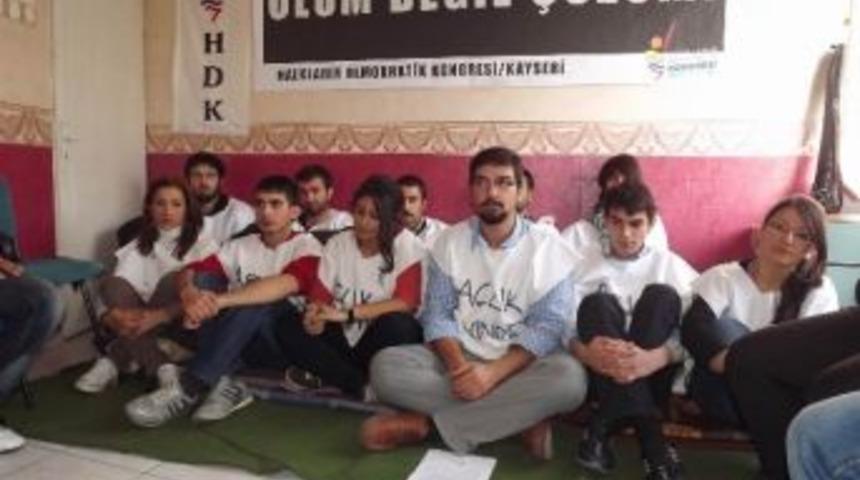 Hdk Bileşenleri Kayseri&rsquo;de A&ccedil;lık Grevine Başladı