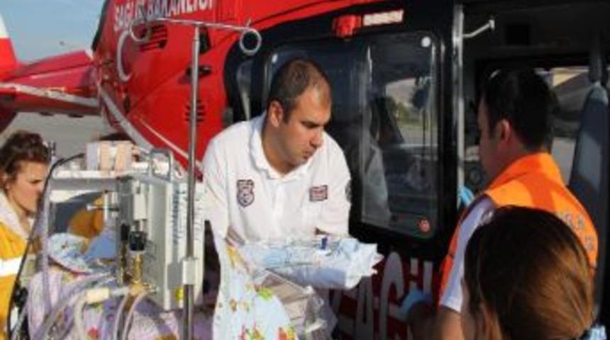Hava Ambulansı Bozkurt Bebek İ&ccedil;in U&ccedil;tu