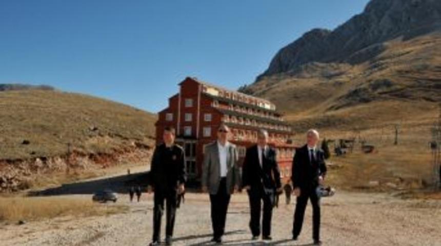 Vali Altıparmak Saklıkent&rsquo;te İncelemelerde Bulundu