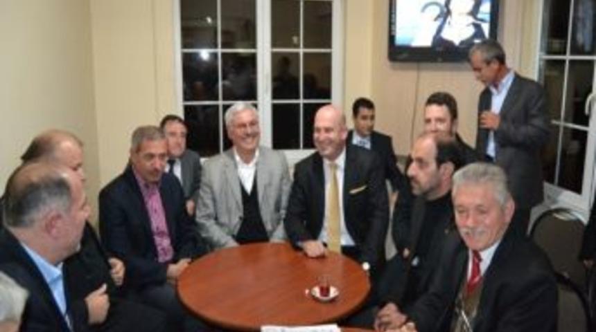 Has Partililer Ak Partililerle Tanıştı