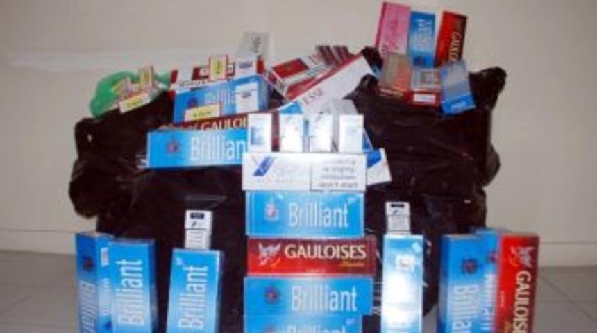 Besni'de Bin 220 Paket Ka&ccedil;ak Sigara Ele Ge&ccedil;irildi