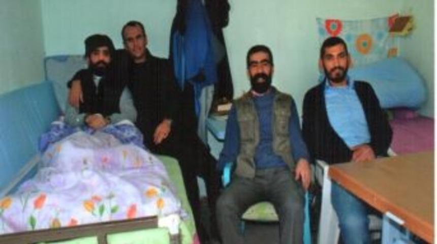 Bdp'li Sarıyıldız&rsquo;ın A&ccedil;lık Grevindeki Fotoğrafı Basına Dağıtıldı