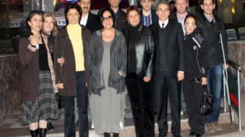 T&uuml;rkan Şoray: &Ccedil;orum'da Film &Ccedil;ekebiliriz