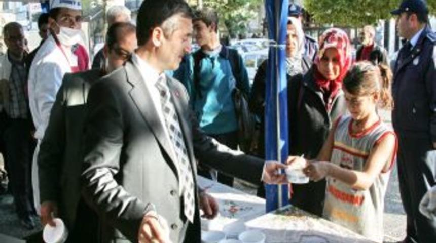 Şahinbey Belediyesi, Muharrem Ayında 150 Bin Kişiye Aşure Ikram Edecek