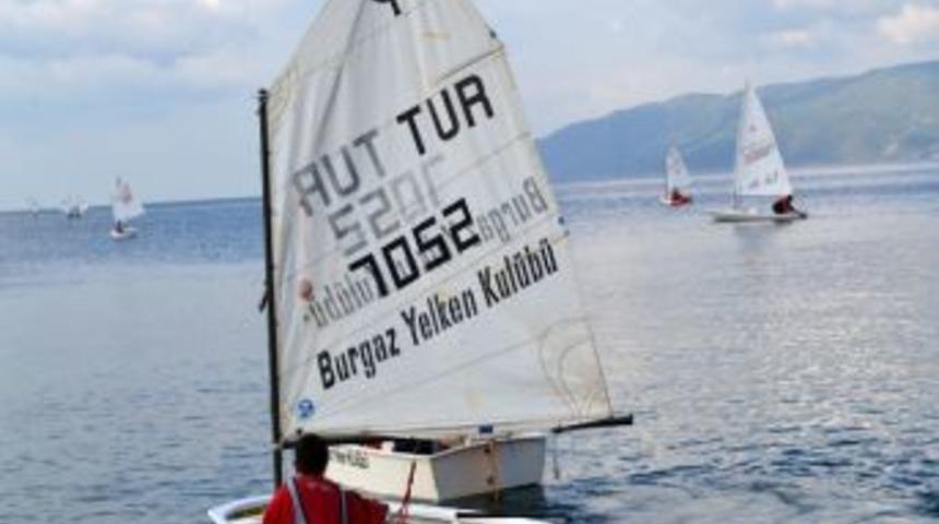Burgaz Yelken Kul&uuml;b&uuml; Adından Ettirdi