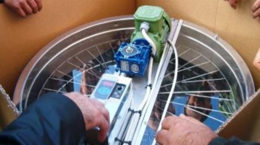 Havran&rsquo;da 7 Arıcıya Tam Otomatik Bal S&uuml;zme Makinesi Dağıtıldı