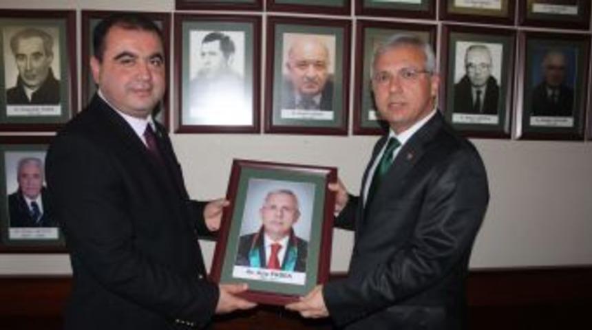 Adana Barosu'ndan Erbek'e vefa