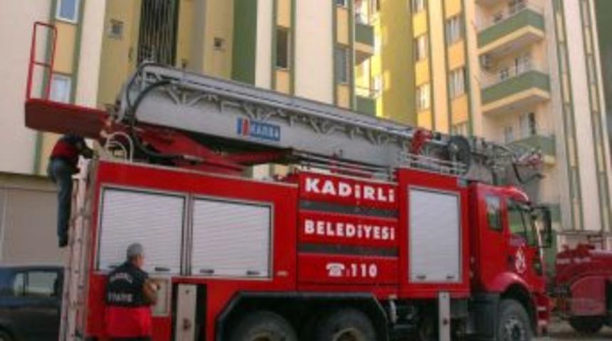 Yangına Ge&ccedil; M&uuml;dahale Eden Itfaiyeye Vatandaştan Tepki