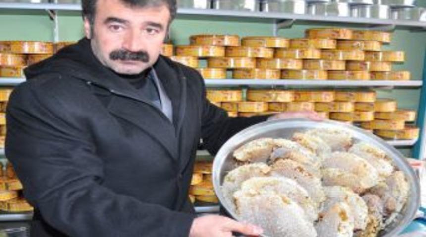 Bitlisli Bal &Uuml;reticileri: Ka&ccedil;ak İran Balları Satışlarımızı D&uuml;ş&uuml;rd&uuml;