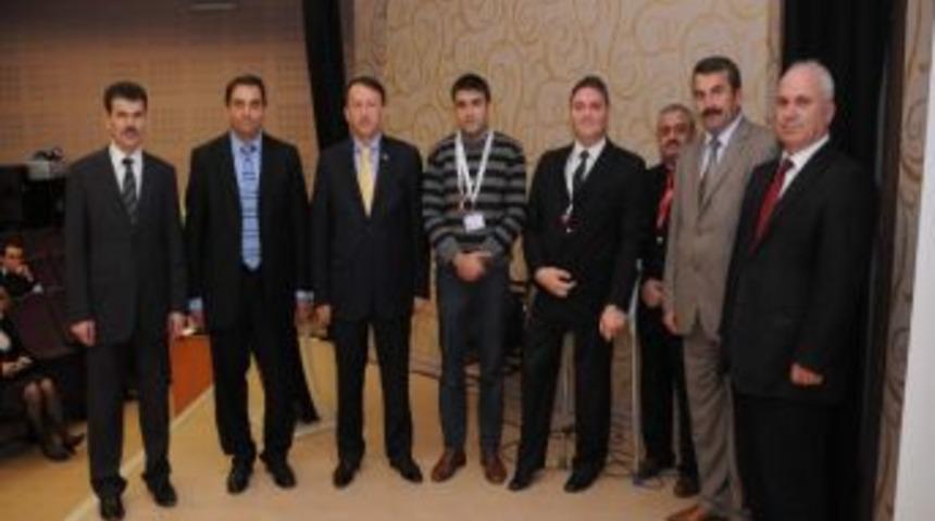 Kartepe'de Ayın Personeli &Ouml;d&uuml;llendirildi