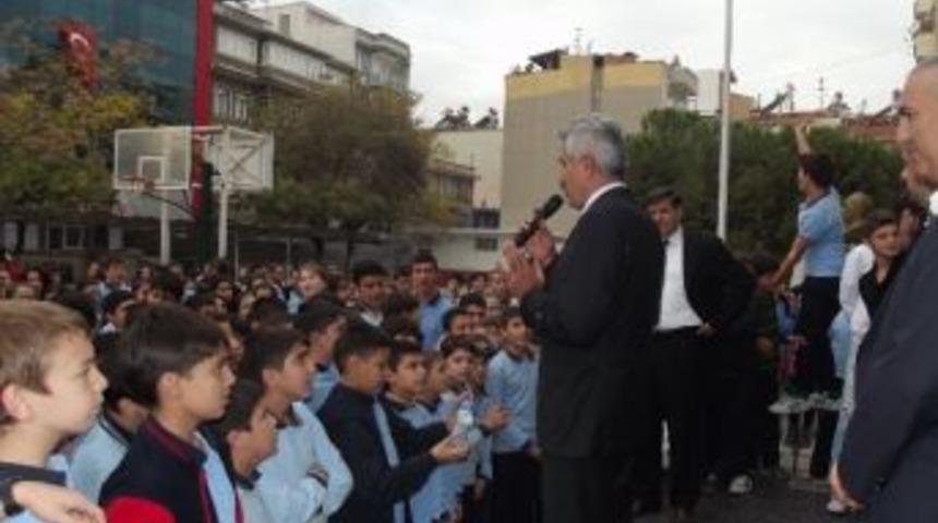 Aydınspor 1923&rsquo;ten Cumhuriyet İlk&ouml;ğretim Okulu&rsquo;na Ziyaret