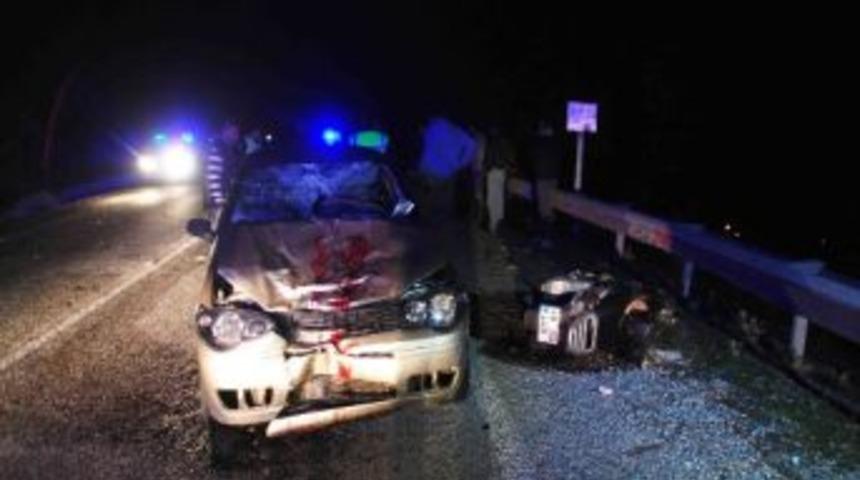 Yeni Evli Evli &Ccedil;ifti Trafik Kazası Ayırdı