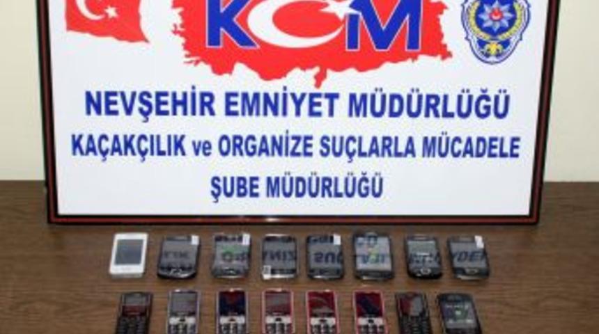 Motosiklette 16 Ka&ccedil;ak Cep Telefonu Ele Ge&ccedil;irildi