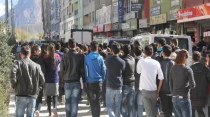 &Ouml;ğrencilerden A&ccedil;lık Grevine Destek