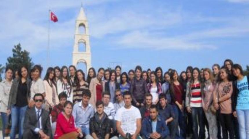 &Uuml;niversite &Ouml;ğrencileri &Ccedil;anakkale Ruhunu Yerinde &Ouml;ğreniyor