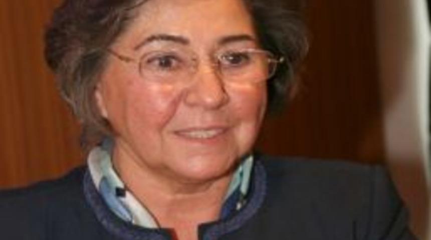 &Uuml;niversiteli Kadınlar Adana&rsquo;da Buluştu