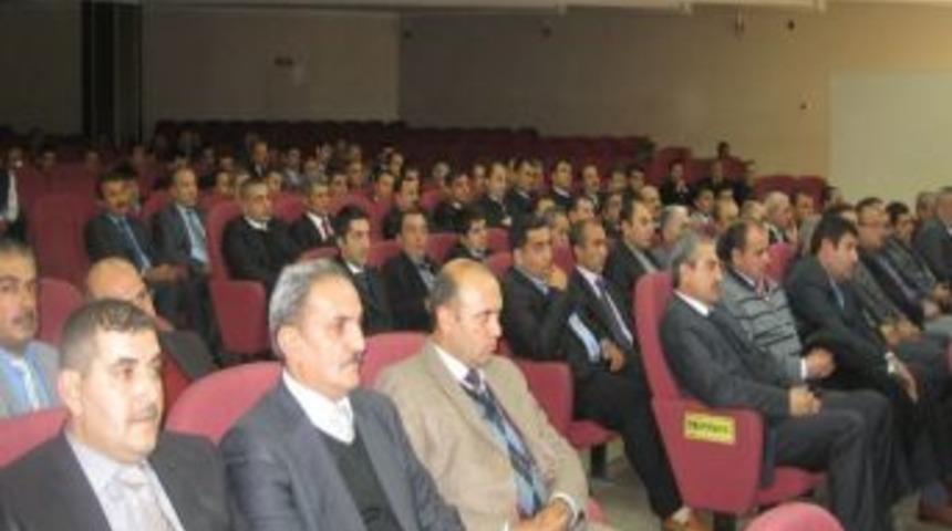 Otob&uuml;s Şof&ouml;rlerine Hizmet İ&ccedil;i Eğitim Verildi