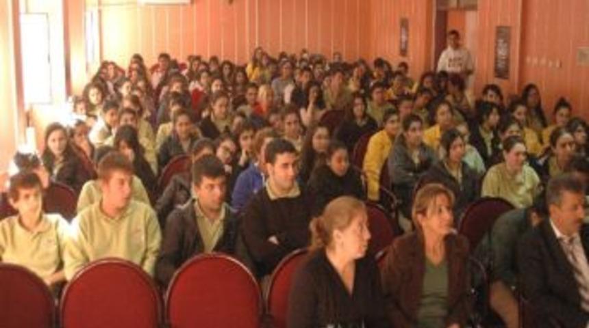 &lsquo;&uuml;lkem İ&ccedil;in&rsquo; Projesinin 2012 Yılı Ayağı Başladı